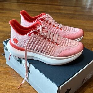 Rabbit Dream Chaser Women’s Running Shoes, Blushing Rose, Sz 9.5
